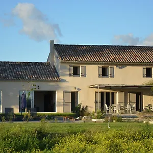 https://domaine-du-piol.fr-provencehotel.com