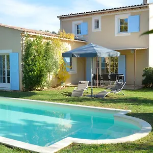 https://le-clos-savornin.fr-provencehotel.com